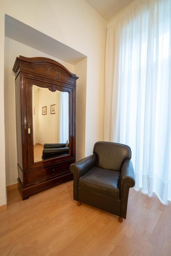 San Mattia'S By Dimorra Apartment Napoli Ngoại thất bức ảnh